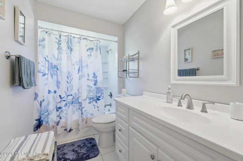 5327 Racoon Ridge Court Jacksonville FL 32258