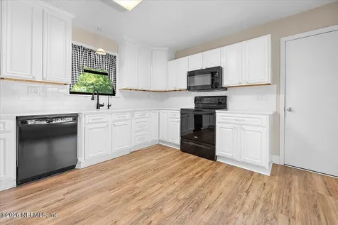8613 Osprey Lane Jacksonville FL 32217