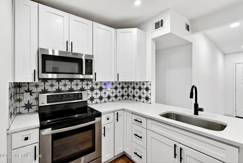 5671 Verbena Road Jacksonville FL 32209