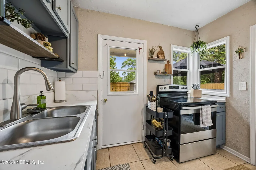 4617 Sussex Avenue Jacksonville FL 32210