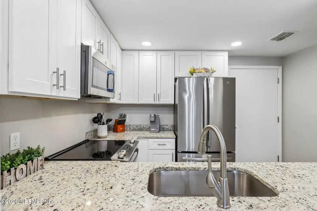 4145 Quiet Creek Loop Middleburg FL 32068