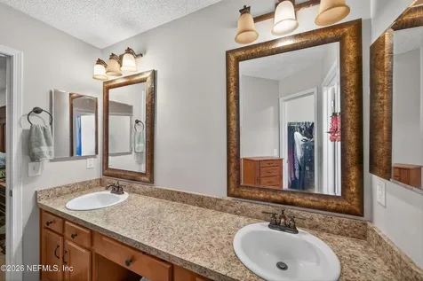 8849 Victoria Landing Drive W Jacksonville FL 32208