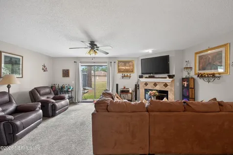 8849 Victoria Landing Drive W Jacksonville FL 32208