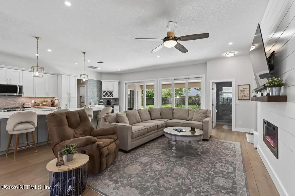 1770 Rising Oaks Drive Jacksonville FL 32223