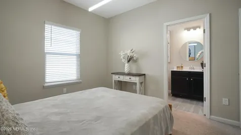 10815 Ventnor Avenue Jacksonville FL 32218