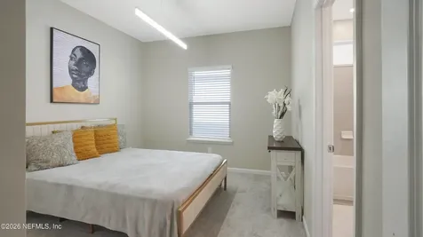 10815 Ventnor Avenue Jacksonville FL 32218