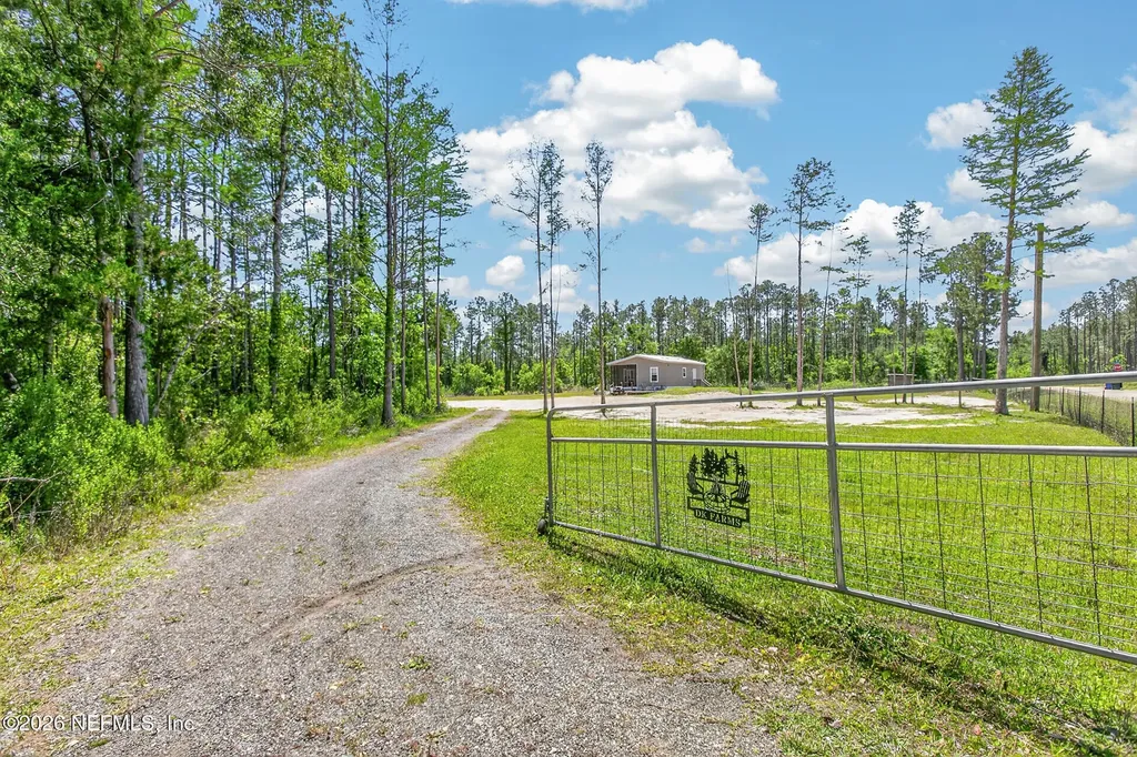 10750 Crotty Avenue Hastings FL 32145