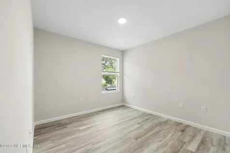 1284 Pangola Drive Jacksonville FL 32205