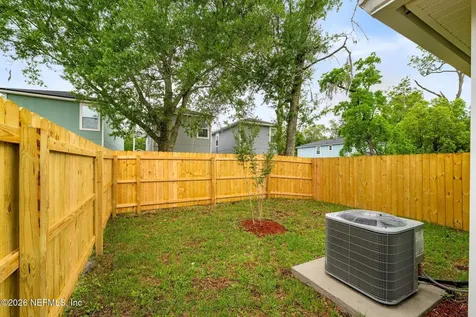 1284 Pangola Drive Jacksonville FL 32205