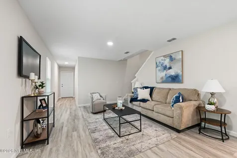 1284 Pangola Drive Jacksonville FL 32205