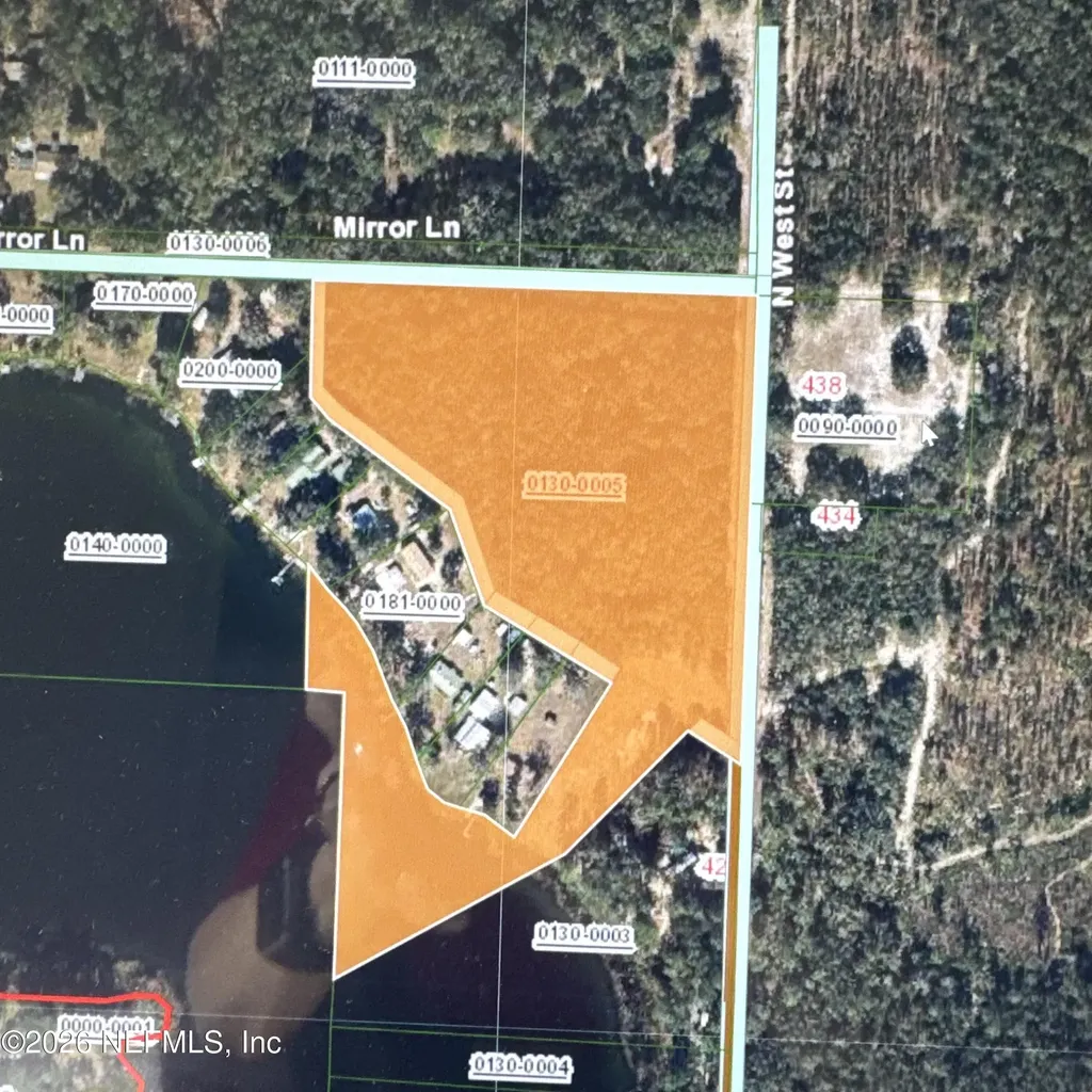 427 N West Street Interlachen FL 32148