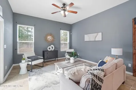 4269 Victoria Lakes Drive W Jacksonville FL 32226