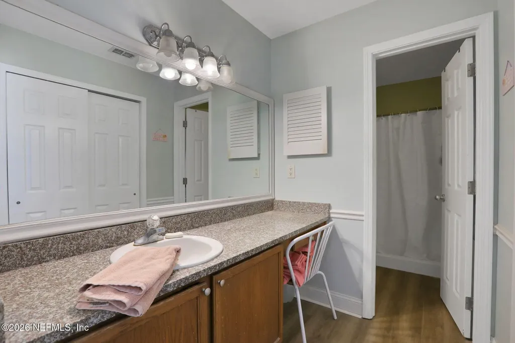 2010 Las Brisas Way W Jacksonville FL 32224