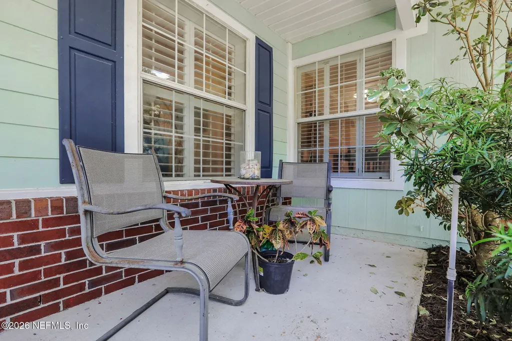 2010 Las Brisas Way W Jacksonville FL 32224
