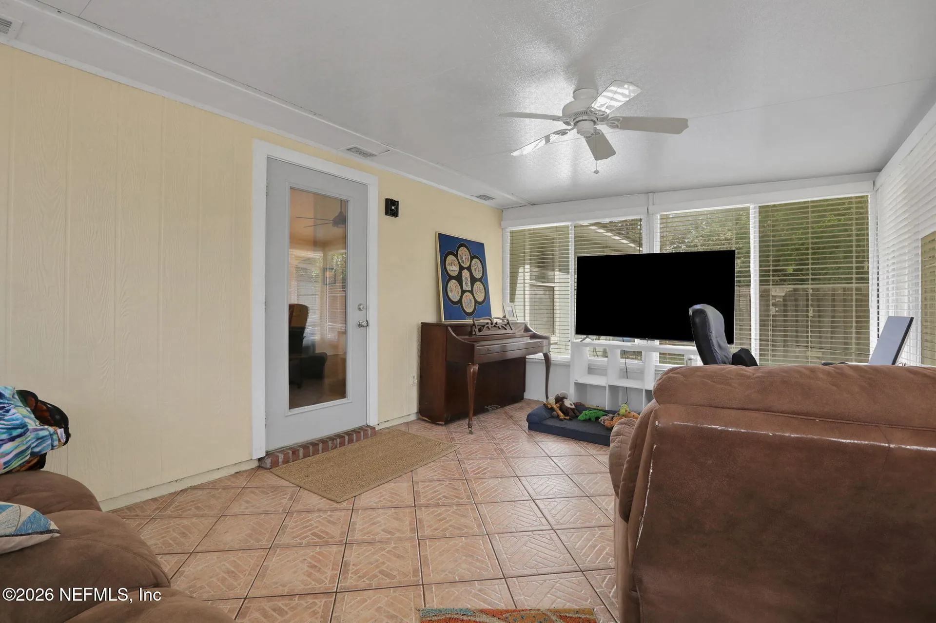 2010 Las Brisas Way W Jacksonville FL 32224