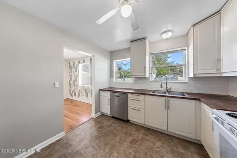 8309 Calento Street Jacksonville FL 32211