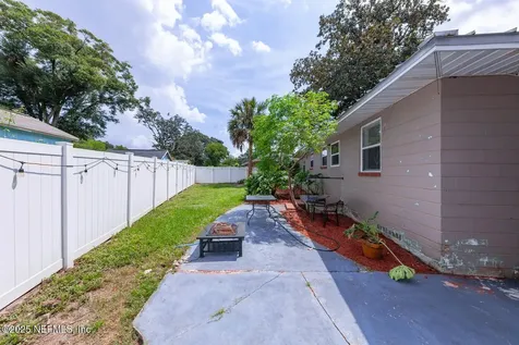 8309 Calento Street Jacksonville FL 32211