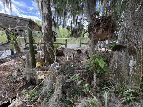 161 Smith Lane Satsuma FL 32189