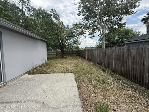 1802 Sheraton Lakes Circle Middleburg FL 32068