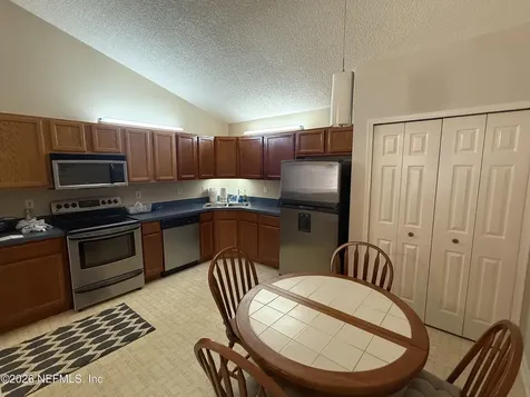 1802 Sheraton Lakes Circle Middleburg FL 32068