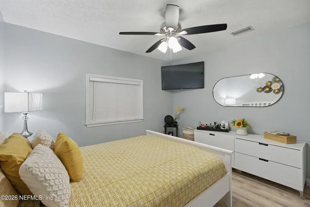 6878 Lenox Avenue Jacksonville FL 32205