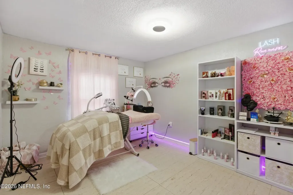 6878 Lenox Avenue Jacksonville FL 32205