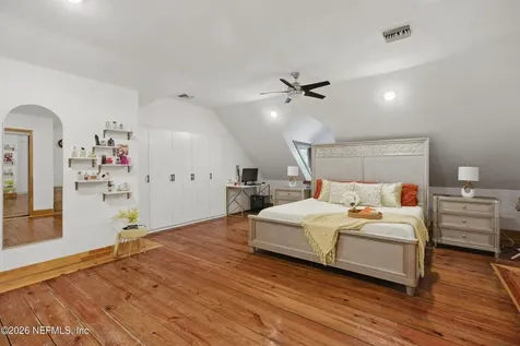 6878 Lenox Avenue Jacksonville FL 32205