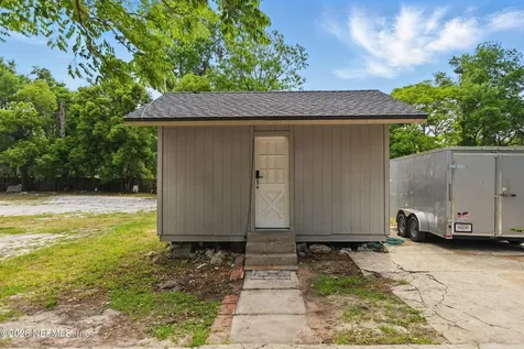 6878 Lenox Avenue Jacksonville FL 32205