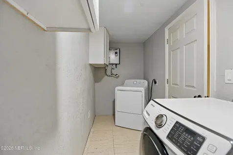 6878 Lenox Avenue Jacksonville FL 32205