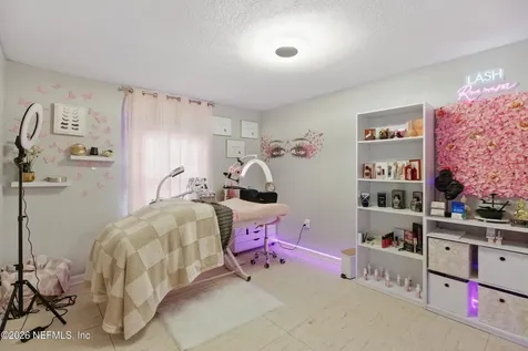 6878 Lenox Avenue Jacksonville FL 32205