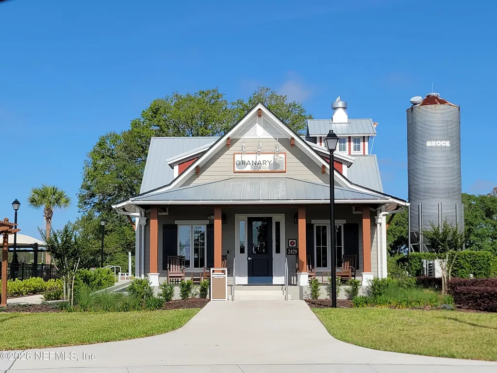 2828 Hammock Dale Court Green Cove Springs FL 32043