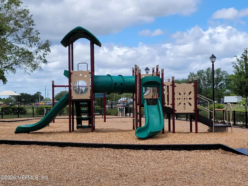 2828 Hammock Dale Court Green Cove Springs FL 32043
