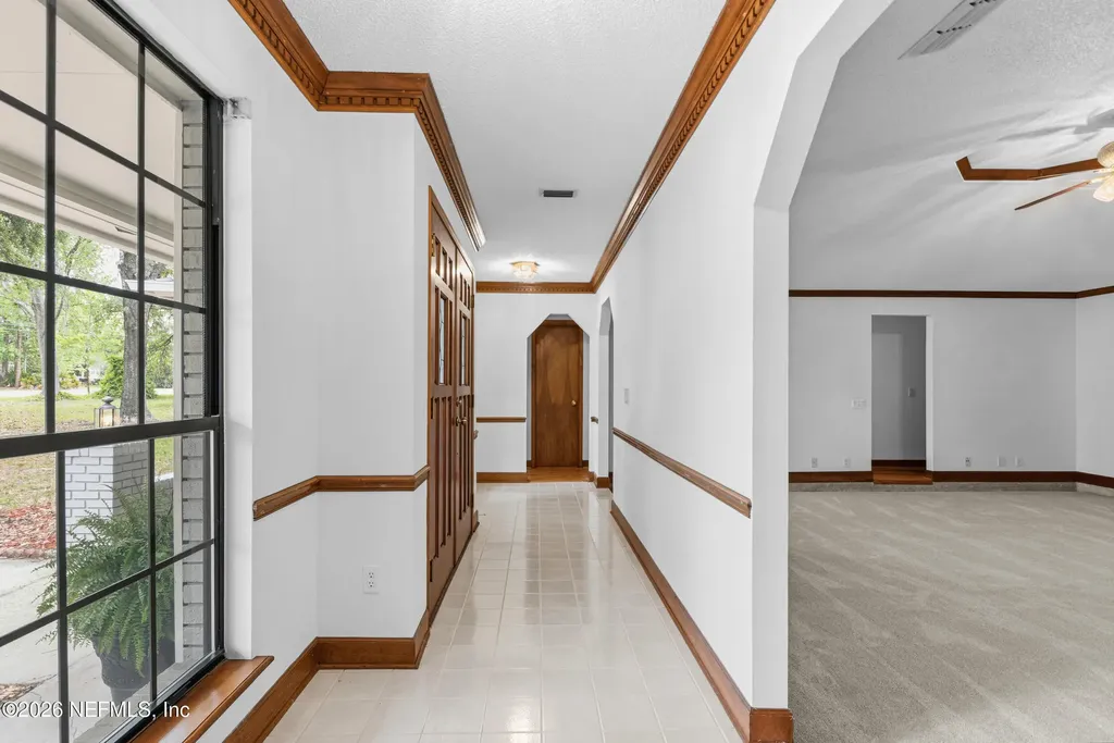 10428 Crystal Springs Road Jacksonville FL 32221