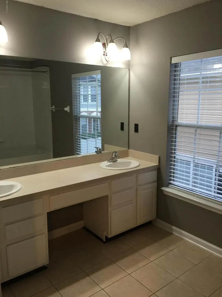 4235 Highwood Drive Jacksonville FL 32216