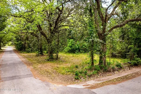27130 Kentucky Street Hilliard FL 32046