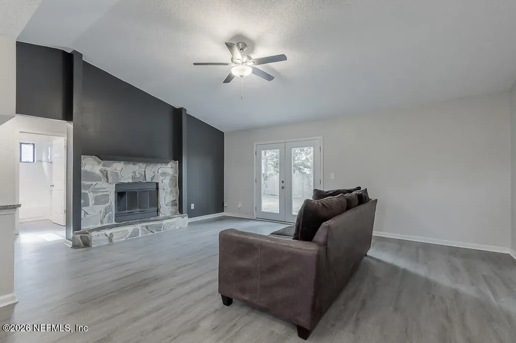 8755 Huntington Woods Circle N Jacksonville FL 32244