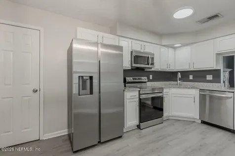 8755 Huntington Woods Circle N Jacksonville FL 32244