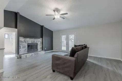 8755 Huntington Woods Circle N Jacksonville FL 32244