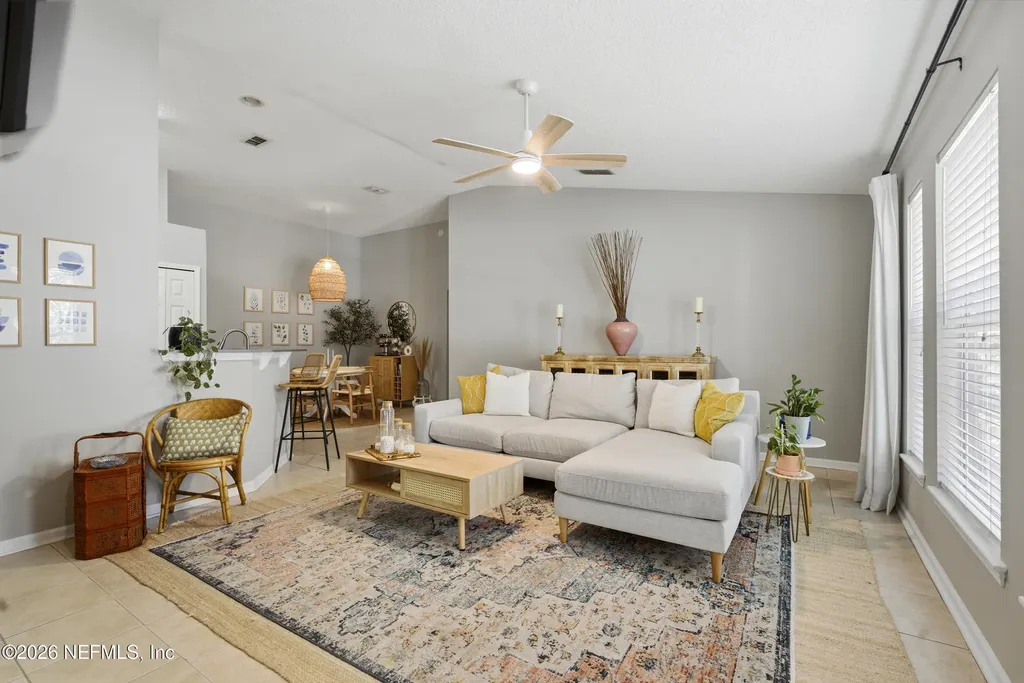 27 Jardin De Mer Place Jacksonville Beach FL 32250