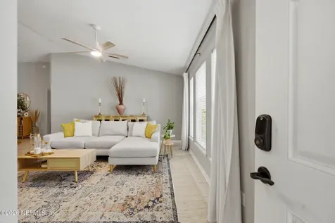 27 Jardin De Mer Place Jacksonville Beach FL 32250