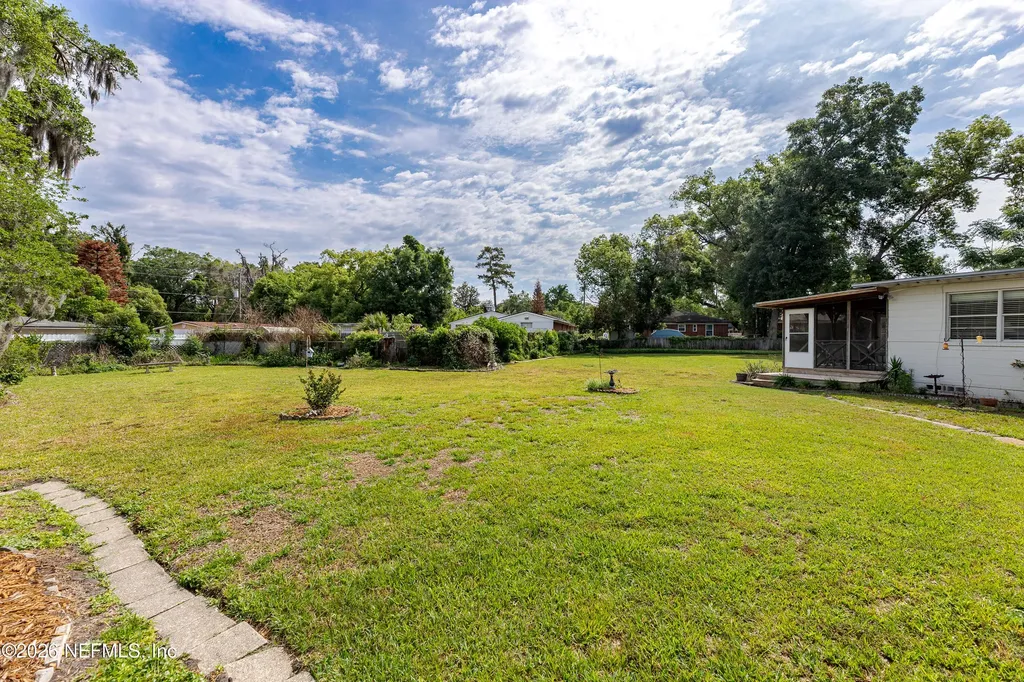 5289 Magnolia Circle N Jacksonville FL 32211