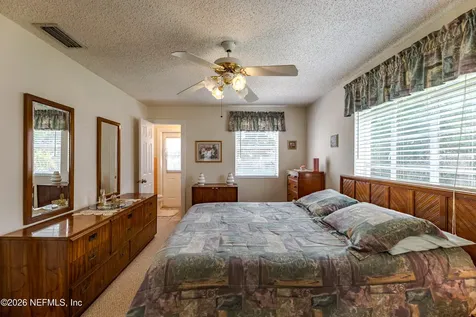 5289 Magnolia Circle N Jacksonville FL 32211