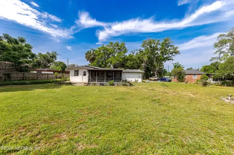 5289 Magnolia Circle N Jacksonville FL 32211
