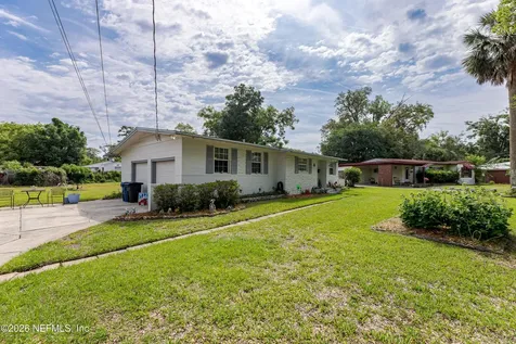 5289 Magnolia Circle N Jacksonville FL 32211