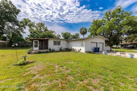 5289 Magnolia Circle N Jacksonville FL 32211