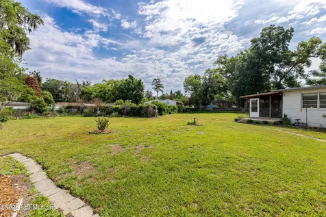 5289 Magnolia Circle N Jacksonville FL 32211