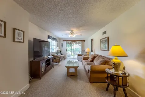 5289 Magnolia Circle N Jacksonville FL 32211