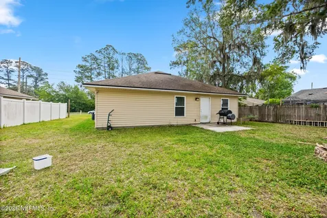 363 Roberts Street N Green Cove Springs FL 32043