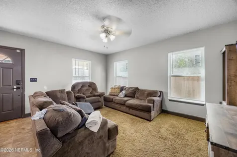 363 Roberts Street N Green Cove Springs FL 32043