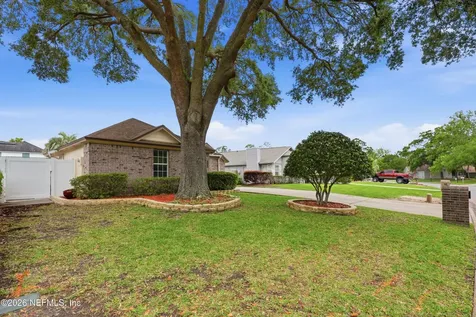 2192 The Woods Drive E Jacksonville FL 32246